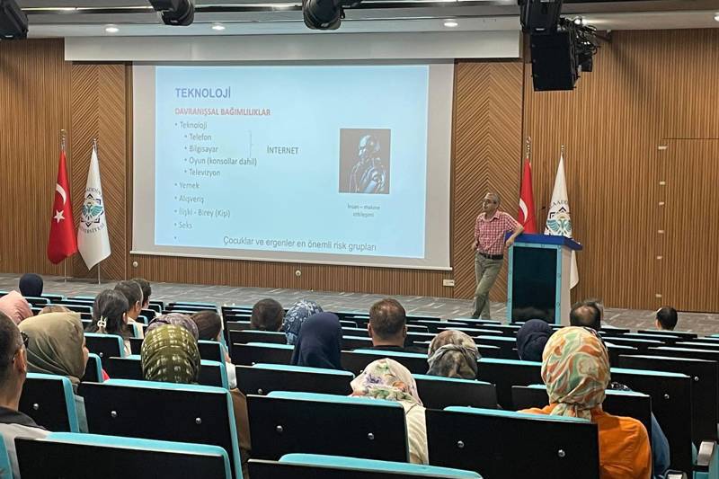 MERKEZİMİZDEN HİZMET İÇİ EĞİTİM PROGRAMINA KATKI