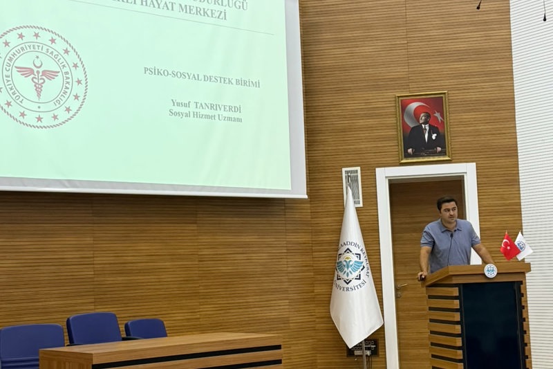 ALKÜ’DE BAĞIMLILIKLA MÜCADELE VE FARKINDALIK EĞİTİMLERİ DEVAM EDİYOR